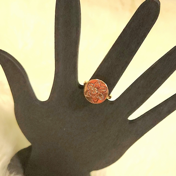 Gold Textured Band Ring - Picture 1 of 6